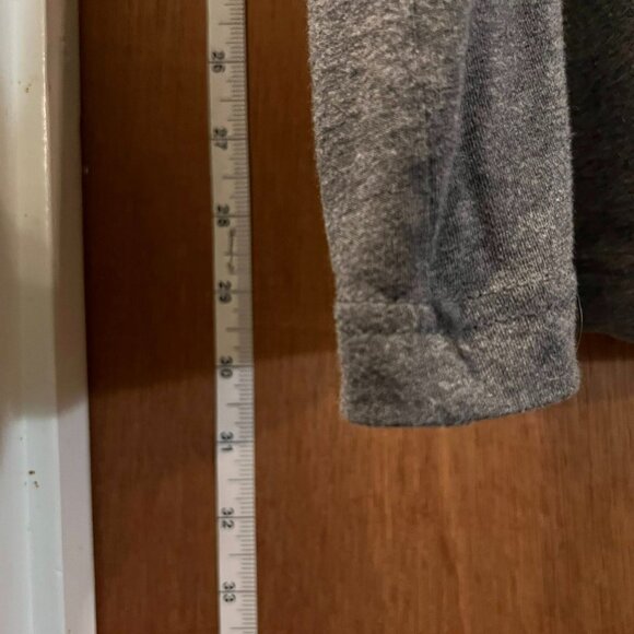 Size 2XL - Gray Short Sleeve "Home Alone" T-Shirt - Picture 7 of 7